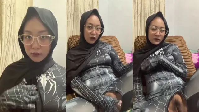 Tante Cosplay Venom Spiderman Colmek